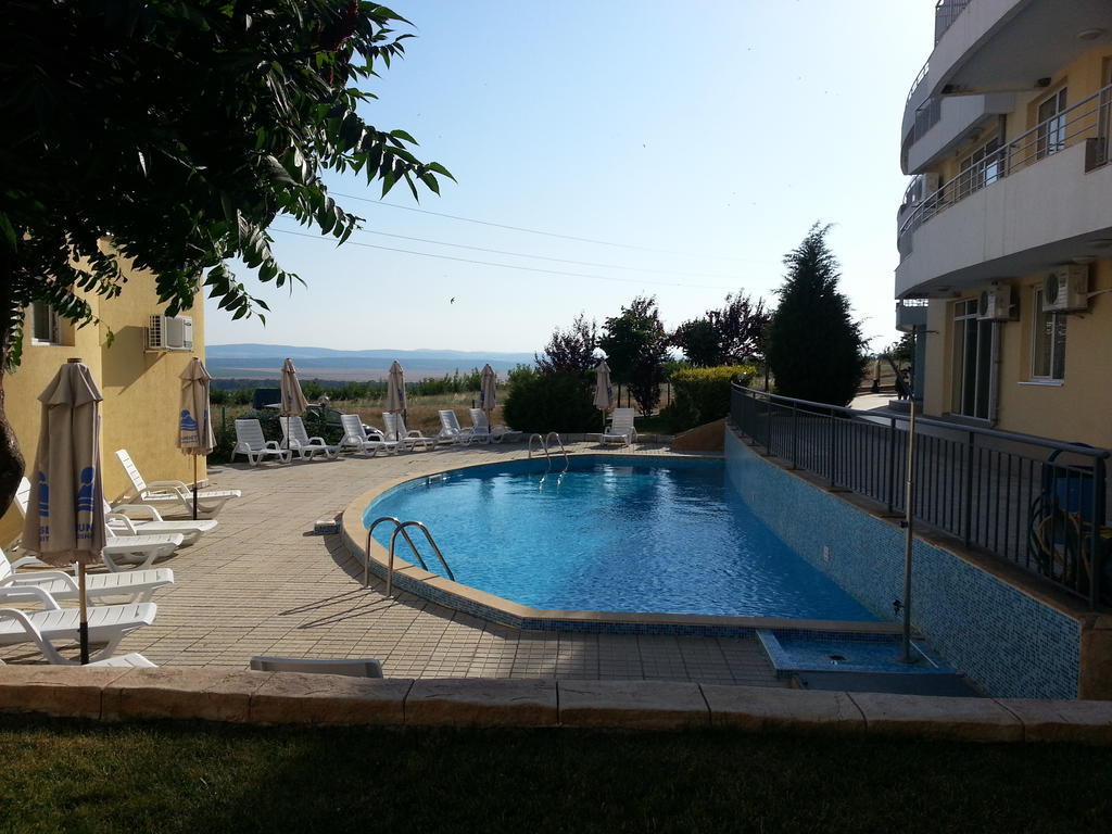 Menada Sunset Kosharitsa Apartments Exterior foto
