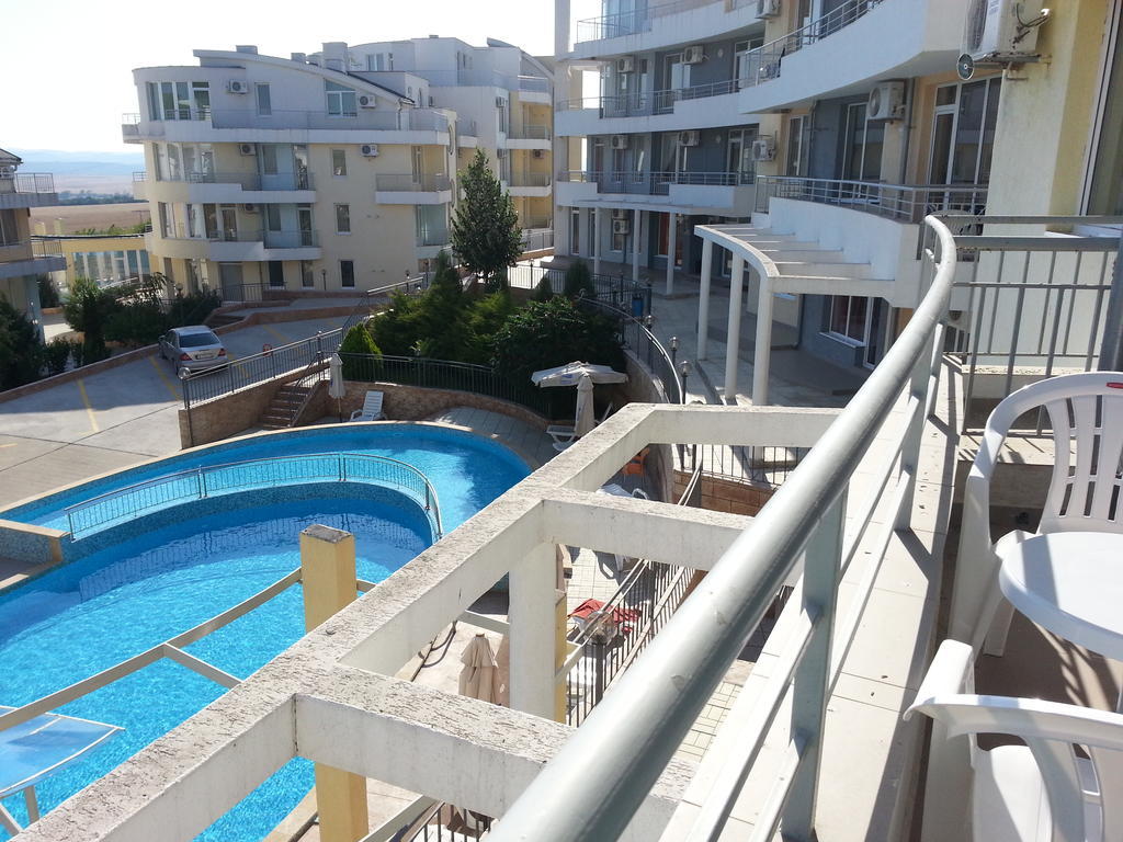 Menada Sunset Kosharitsa Apartments Exterior foto