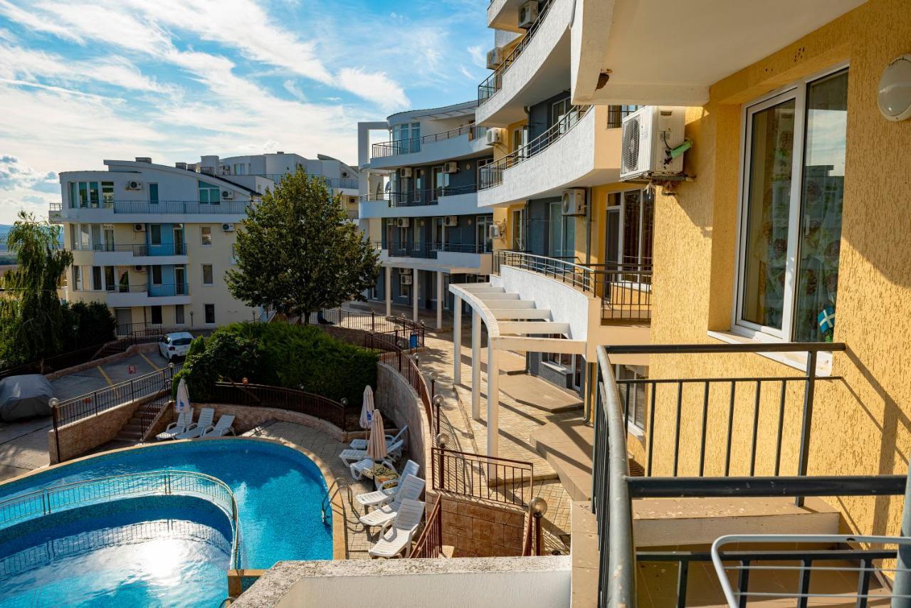 Menada Sunset Kosharitsa Apartments Exterior foto