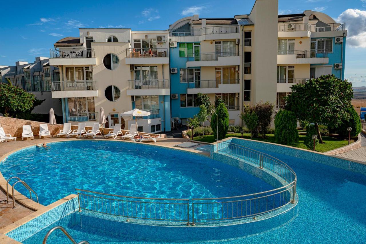 Menada Sunset Kosharitsa Apartments Exterior foto